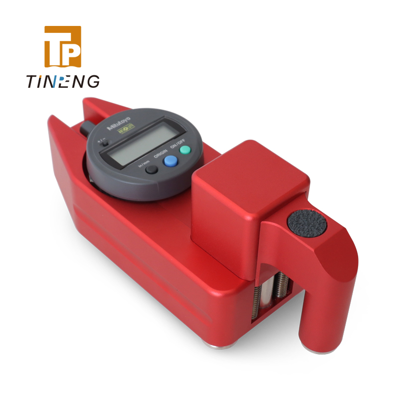 Mesure d'&eacute;paisseur de marquage routier ATCT-002